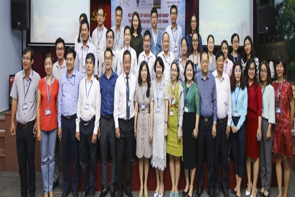 hoi-thao-va-tap-huan-dao-tao-khoi-nghiep-trong-truong-dh-nguyen-tat-thanh hoi thao va tap huan dao tao khoi nghiep trong truong dh nguyen tat thanh