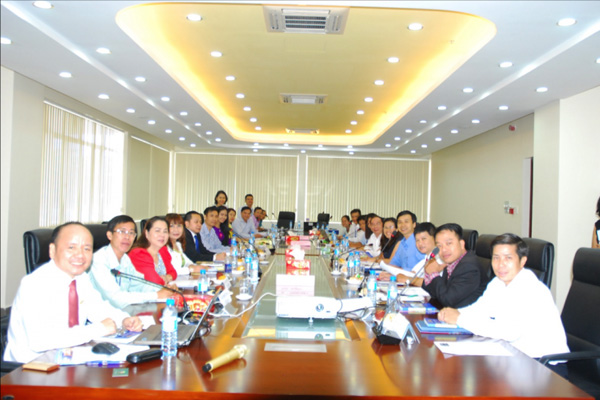 toa-dam-a-lay-y-kien-doanh-nghiep-ve-chuan-dau-ra-chuong-trinh-dao-tao-cu-nhan-nganh-quan-tri-kinh-doanha toa dam a lay y kien doanh nghiep ve chuan dau ra chuong trinh dao tao cu nhan nganh quan tri kinh doanha